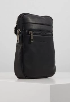 Pier One Hombre Bandolera - Black -Ofertas Pier One Tienda 0745ab326c6f4681b1f4dd737f4d5a6f