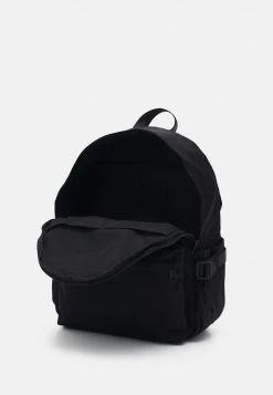 Pier One Unisexo Mochila - Black -Ofertas Pier One Tienda 217e4345e2f5423f9d07d7dcf0a6be6a