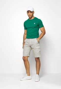 Pier One Hombre Camiseta Básica - Dark Green -Ofertas Pier One Tienda 23fb2aee857a4d0a8b71644b6e1c6a34
