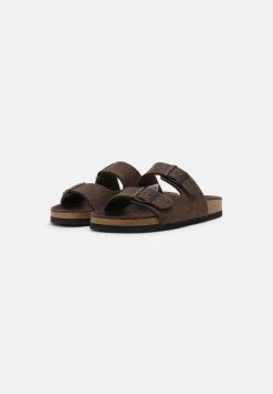Pier One UNISEX - Sandalias Planas - Brown, Unisexo -Ofertas Pier One Tienda 25d5db3fb5854e1e91c7c80223dd1940