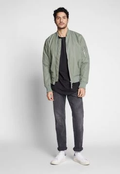 Pier One Hombre Camiseta Básica - Black 8 Pier One Hombre Camiseta Básica - Black -Ofertas Pier One Tienda 268ce5b5ecef4d568cfb660282e00cfa