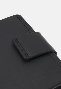 Pier One LEATHER - Monedero - Black, Hombre 9 Pier One LEATHER - Monedero - Black, Hombre -Ofertas Pier One Tienda 2e6bf1f3a8cd417ab22d5a20150534cc