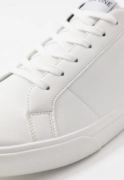 Pier One UNISEX - Zapatillas - White, Hombre 13 Pier One UNISEX - Zapatillas - White, Hombre -Ofertas Pier One Tienda 387137281b2946528616da28caefb469