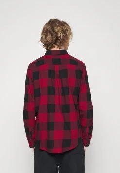 Pier One Hombre Camisa - Red -Ofertas Pier One Tienda 3eeefd749324411caafe662bfa3ce46f