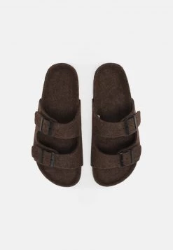 Pier One UNISEX - Sandalias Planas - Brown, Unisexo -Ofertas Pier One Tienda 4216c41fec8b4218a8e260c4754af130