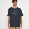Pier One Hombre Camiseta Estampada - Dark Blue 2 Pier One Hombre Camiseta Estampada - Dark Blue -Ofertas Pier One Tienda 43fb324491cf4d7d9b98ed013d18d4f6