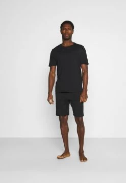 Pier One SET - Pijama - Black, Hombre -Ofertas Pier One Tienda 486501241f3d4fcfb198f4dcdeac31e5