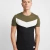 Pier One Hombre Camiseta Básica - Green/black 2 Pier One Hombre Camiseta Básica - Green/black -Ofertas Pier One Tienda 486ab804b73b4fcbb6ad0ee492b96cd7