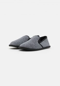 Pier One Unisexo UNISEX - Pantuflas - Dark Grey -Ofertas Pier One Tienda 4a661d19da664a47a5169895cc915d35