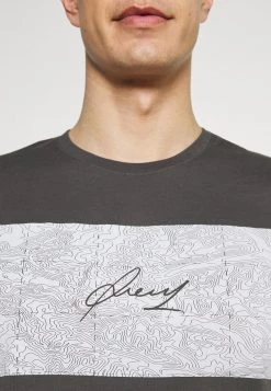 Pier One Hombre Camiseta Estampada - Dark Grey -Ofertas Pier One Tienda 4e598f5933b3441292d53a3a62d84e72