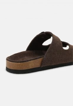 Pier One UNISEX - Sandalias Planas - Brown, Unisexo -Ofertas Pier One Tienda 4ee4e02e149649d2b1fb1af4f8dad035