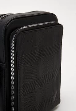 Pier One Hombre Bandolera - Black 9 Pier One Hombre Bandolera - Black -Ofertas Pier One Tienda 52cb2086b9a54b399f63f9f887a4f209