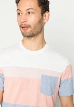 Pier One Hombre Camiseta Básica - Red 11 Pier One Hombre Camiseta Básica - Red -Ofertas Pier One Tienda 5e8217dcdf7b4b029088bac2c390889c