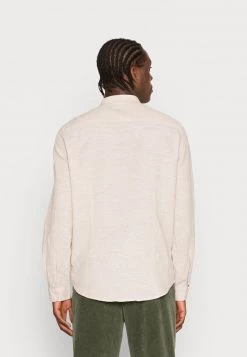 Pier One Hombre Camisa - Mottled Beige -Ofertas Pier One Tienda 631eec6a08874e3795994026ba1c3479