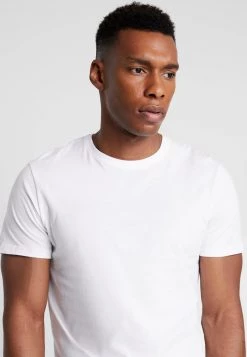 Pier One Hombre 3 PACK - Camiseta Básica - White 11 Pier One Hombre 3 PACK - Camiseta Básica - White -Ofertas Pier One Tienda 77bddf1a33de40f587ea6787d7d4b639
