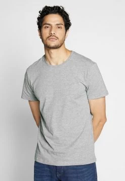 Pier One Hombre 4 PACK - Camiseta Básica - Black/white/blue -Ofertas Pier One Tienda 787cce0b7b46477b88eb701d23146d85