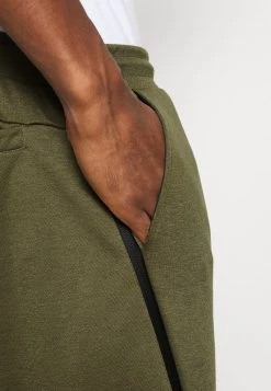 Pier One Hombre Pantalones Deportivos - Olive -Ofertas Pier One Tienda 92124823220646329f52c61a38cf8de5