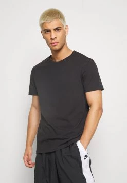 Pier One Hombre 7 PACK - Camiseta Básica - Black 10 Pier One Hombre 7 PACK - Camiseta Básica - Black -Ofertas Pier One Tienda 95b0a0bbeca8474f906c3975d47b7758