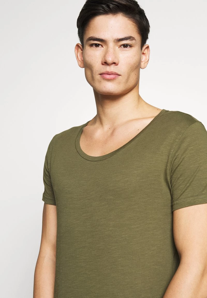 Pier One Hombre Camiseta Básica - Khaki 7 Pier One Hombre Camiseta Básica - Khaki - Imagen 5