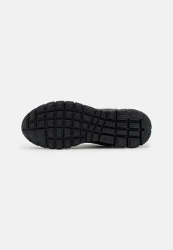 Pier One Unisexo UNISEX - Zapatillas - Black 12 Pier One Unisexo UNISEX - Zapatillas - Black -Ofertas Pier One Tienda 9b40e5930caf4f348a14c64eabc100c7