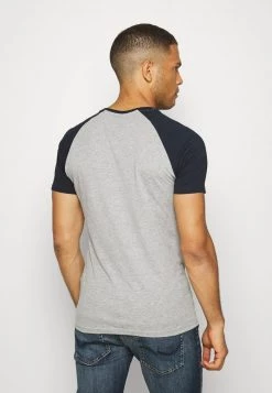 Pier One Hombre Camiseta Básica - Dark Blue -Ofertas Pier One Tienda a0f008b019ce4afcbe1d3bb7018760e4