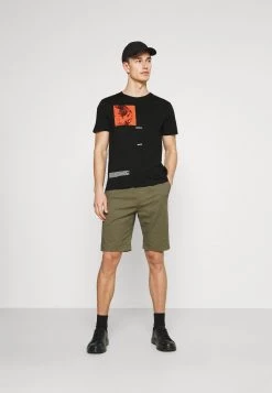Pier One Hombre Camiseta Estampada - Black 10 Pier One Hombre Camiseta Estampada - Black -Ofertas Pier One Tienda b4805936489d4b7a8d0828fe51b59f9c