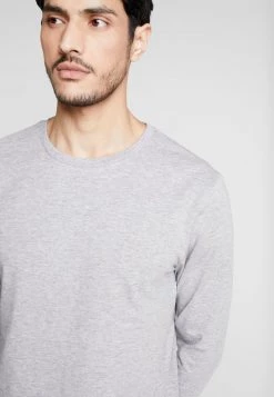 Pier One Hombre Camiseta De Manga Larga - Mottled Grey -Ofertas Pier One Tienda b6c7ae9ca5d84f0ca28a16d49e9d7d29