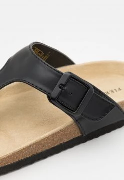 Pier One UNISEX - Sandalias De Dedo - Black, Unisexo -Ofertas Pier One Tienda c410966aab1e4e74a94564a72cfe956e