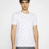 Pier One Hombre Camiseta Estampada - White 2 Pier One Hombre Camiseta Estampada - White -Ofertas Pier One Tienda ca01e554b02044b9b5cb3170c021145a