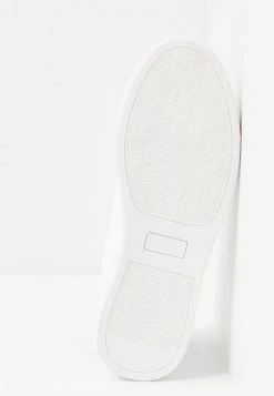Pier One Unisexo Zapatillas - White -Ofertas Pier One Tienda ca3e593abeb04f8aa312ee92e281a541