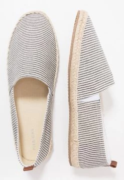 Pier One Unisexo RENA ESPADRILLE UNISEX - Alpargatas - White/blue -Ofertas Pier One Tienda cf36b3a120304b8ca2a7c4aab8305f1b