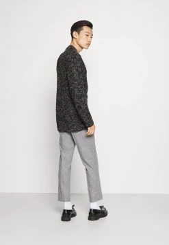 Pier One Hombre Jersey De Punto - Mottled Dark Grey 10 Pier One Hombre Jersey De Punto - Mottled Dark Grey -Ofertas Pier One Tienda d0f1578bc185446eaafda9bce49b9663