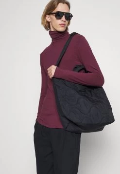 Pier One Hombre 2 PACK - Camiseta De Manga Larga - Bordeaux/dark Blue 13 Pier One Hombre 2 PACK - Camiseta De Manga Larga - Bordeaux/dark Blue -Ofertas Pier One Tienda d2615e04deb9419db6c41a5fcc3d6b1a