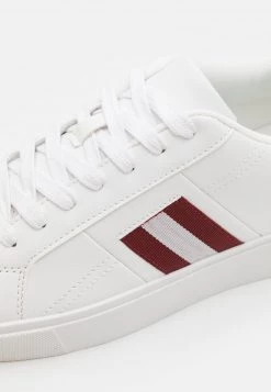 Pier One Unisexo UNISEX - Zapatillas - White 13 Pier One Unisexo UNISEX - Zapatillas - White -Ofertas Pier One Tienda d5dc36b108bd4dd5bf7d9d8537c0998b