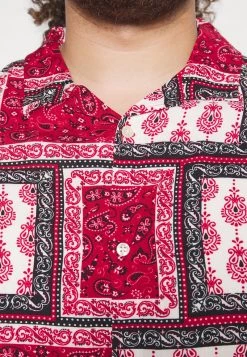 Pier One Hombre PAISLEY - Camisa - Red-beige 17 Pier One Hombre PAISLEY - Camisa - Red-beige -Ofertas Pier One Tienda e37f730c11974ad5b59e611acd5207f4