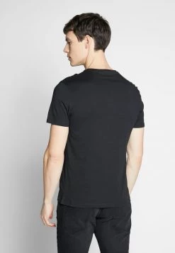 Pier One 3 PACK - Camiseta Básica - Black/white/blue, Hombre -Ofertas Pier One Tienda e7497b751f8c4bd498980e2ffe8f6ae0