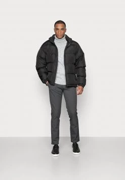 Pier One Hombre ESSENTIAL WINTER TURTLENECK / 512 - MOTTLED BLUE - Jersey De Punto - Mottled Light Grey 8 Pier One Hombre ESSENTIAL WINTER TURTLENECK / 512 - MOTTLED BLUE - Jersey De Punto - Mottled Light Grey -Ofertas Pier One Tienda e8be6ae7ceb74097bec590999c7ff300