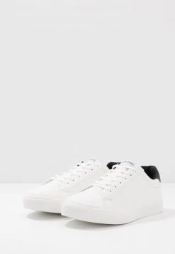Pier One UNISEX - Zapatillas - White, Hombre 10 Pier One UNISEX - Zapatillas - White, Hombre -Ofertas Pier One Tienda eab08c48b6fa457f871b0b4f56cf5e34